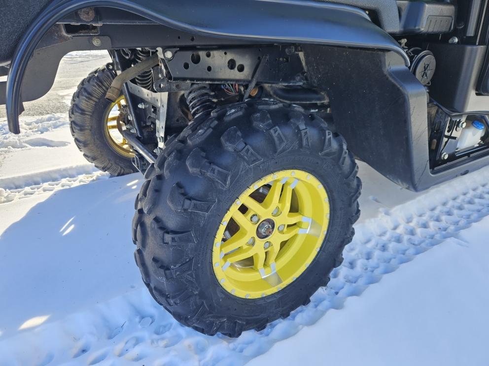 Image for 2018 John Deere XUV865R