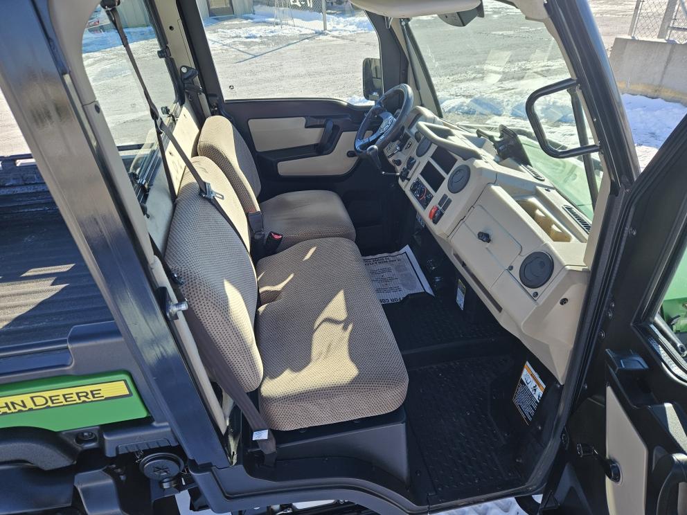 Image for 2018 John Deere XUV865R