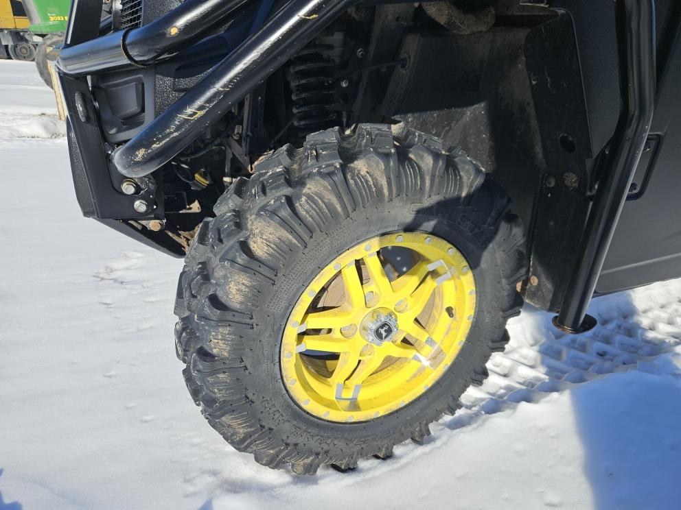 Image for 2018 John Deere XUV865R