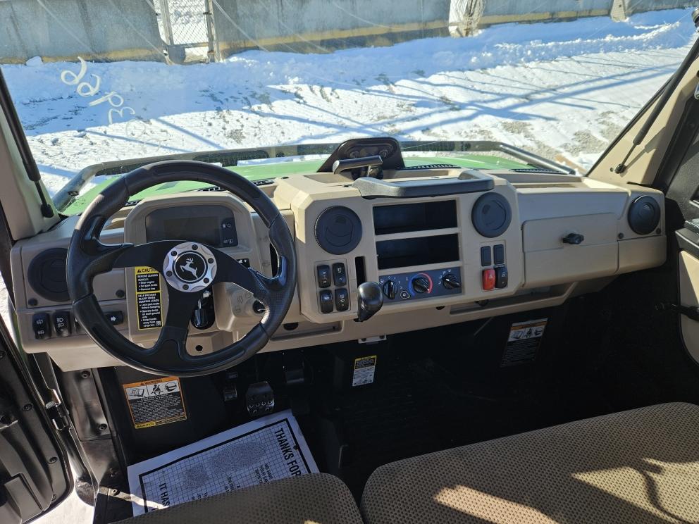 Image for 2018 John Deere XUV865R