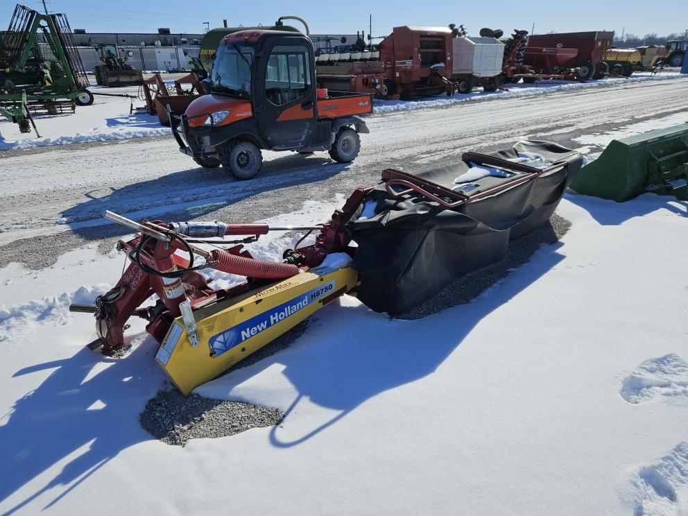 Image for 2018 New Holland H6750