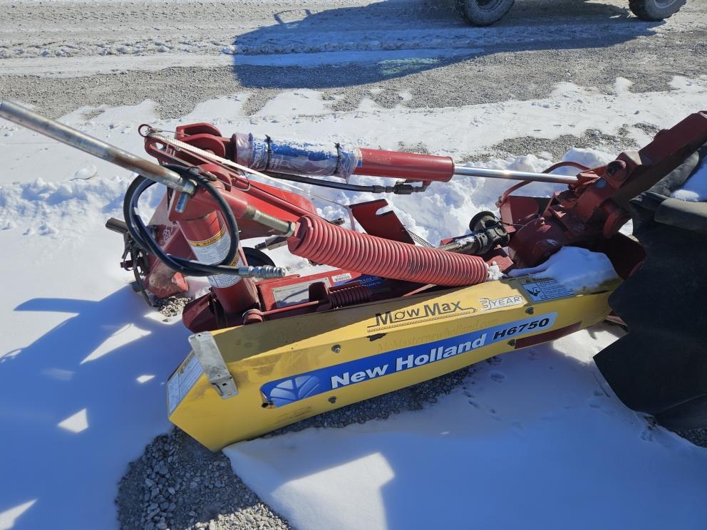 Image for 2018 New Holland H6750