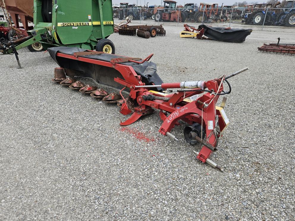 Image for 2018 New Holland H6750