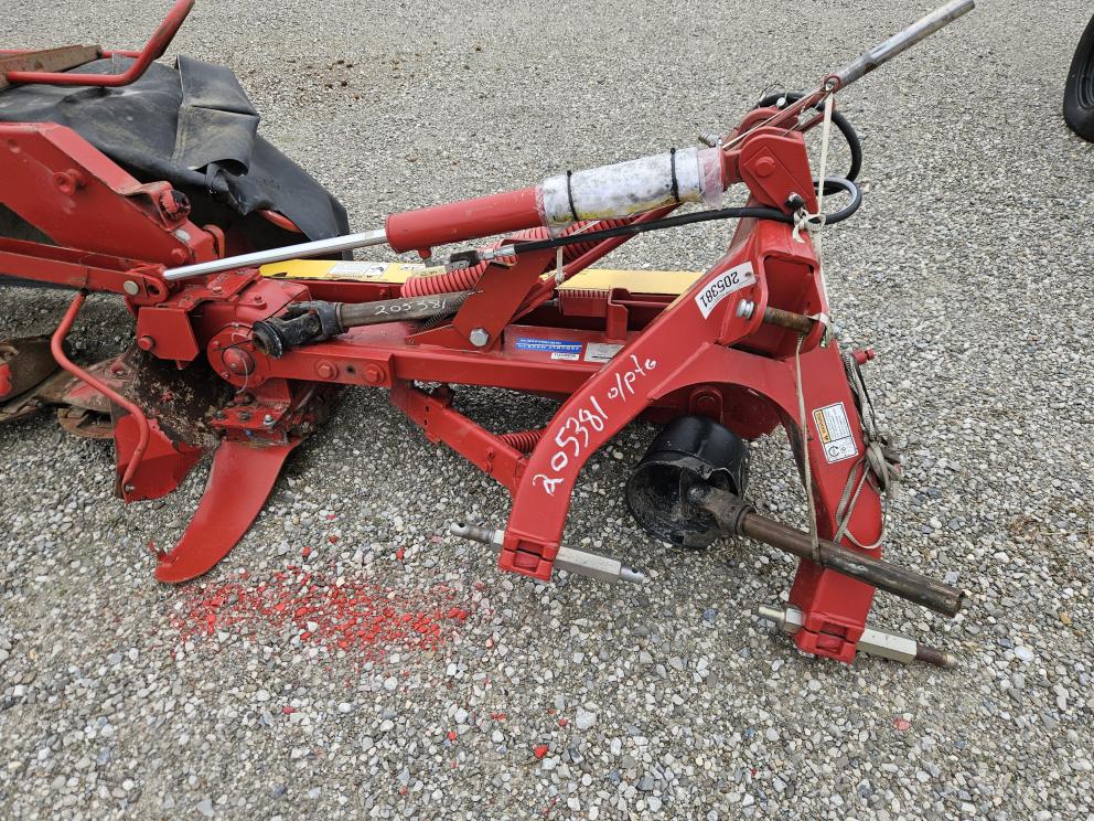 Image for 2018 New Holland H6750