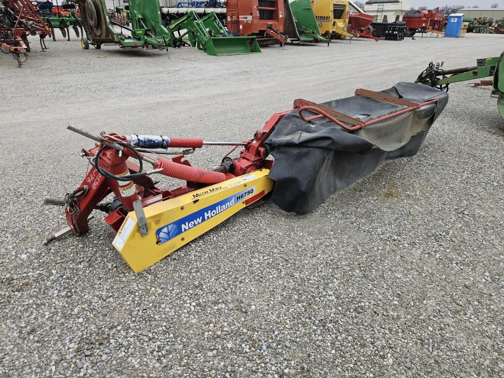 Image for 2018 New Holland H6750