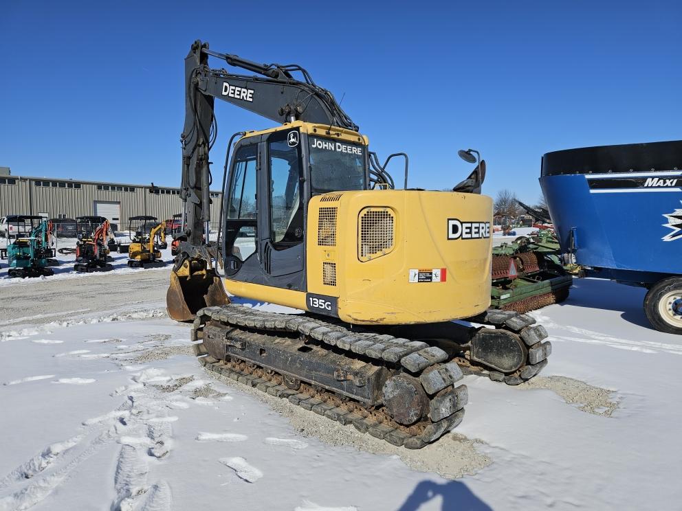 Image for 2015 John Deere 135G
