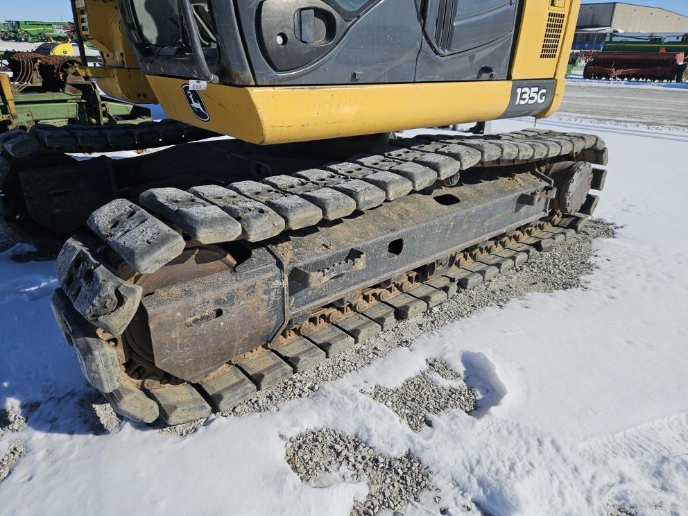 Image for 2015 John Deere 135G