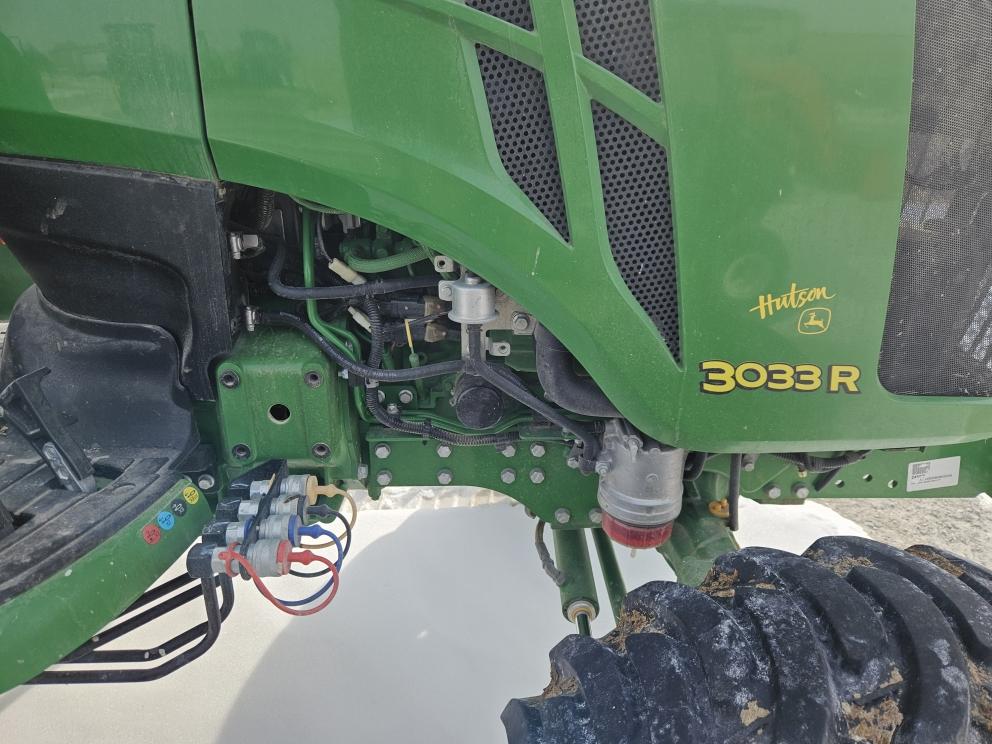 Image for 2017 John Deere 3033R