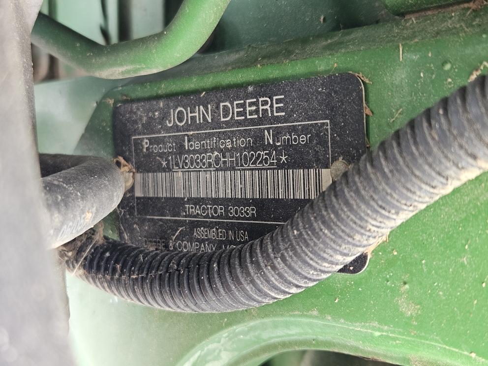 Image for 2017 John Deere 3033R
