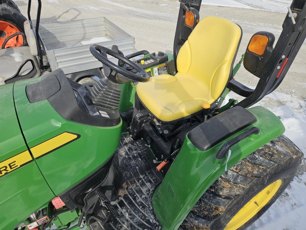 Image for 2017 John Deere 3033R