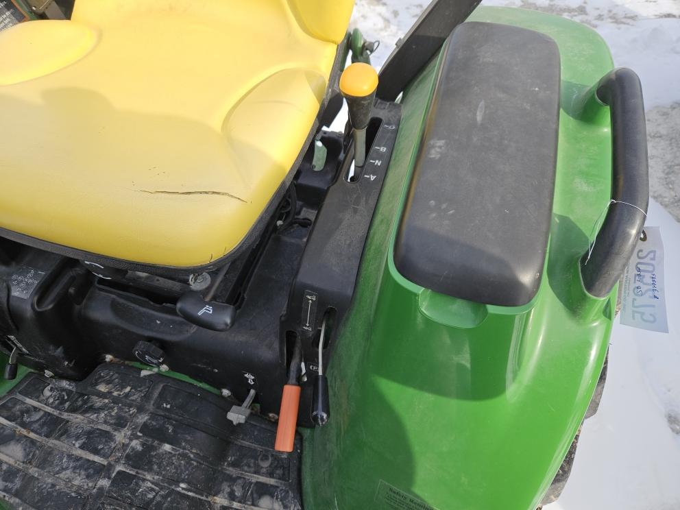 Image for 2017 John Deere 3033R