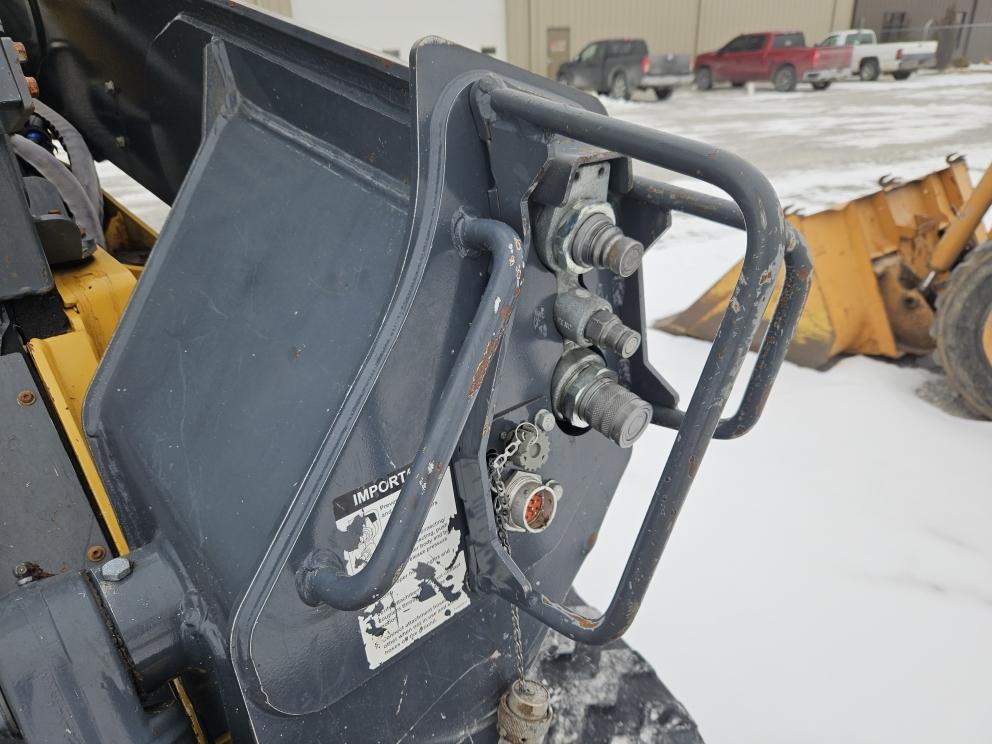 Image for 2020 John Deere 333G