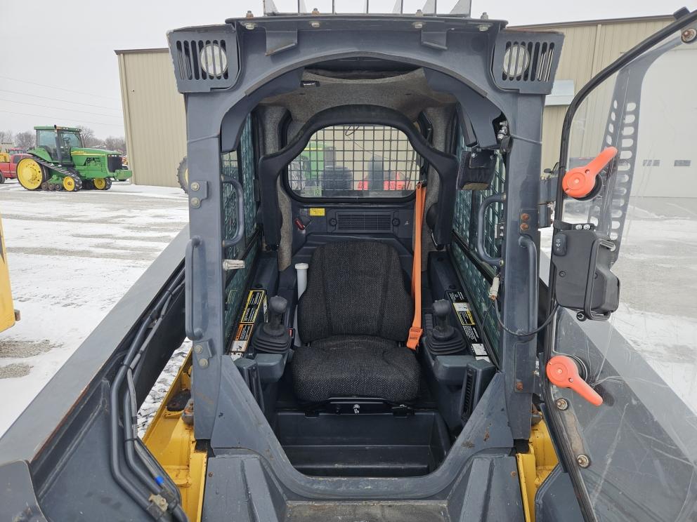 Image for 2020 John Deere 333G