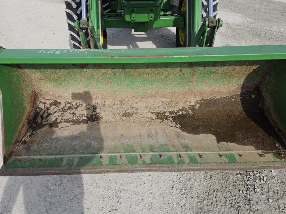 Image for 2003 John Deere 7420