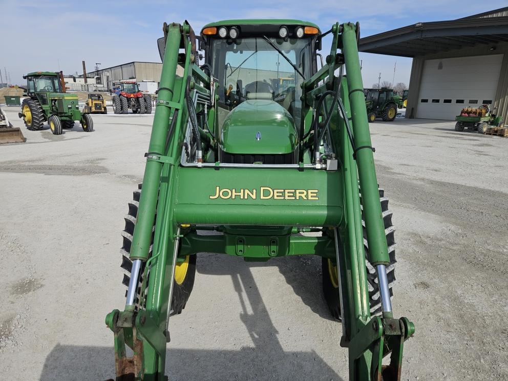 Image for 2003 John Deere 7420