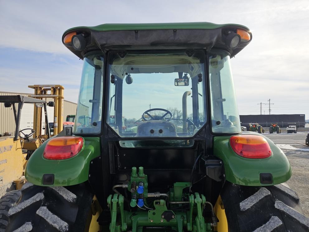 Image for 2013 John Deere 6115D