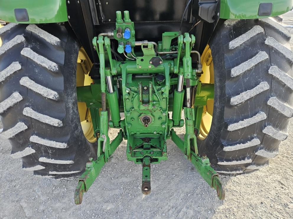 Image for 2013 John Deere 6115D