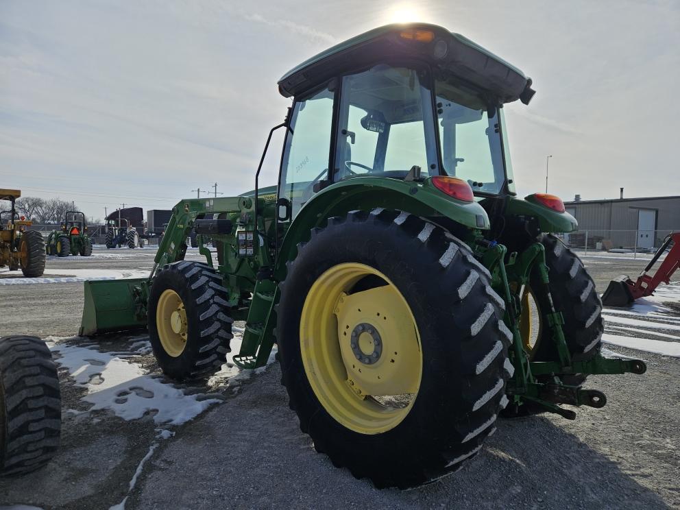Image for 2013 John Deere 6115D