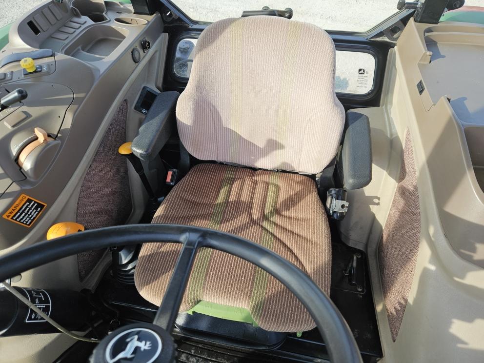 Image for 2013 John Deere 6115D