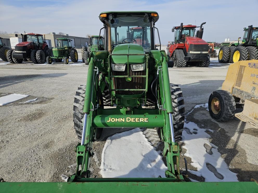 Image for 2013 John Deere 6115D