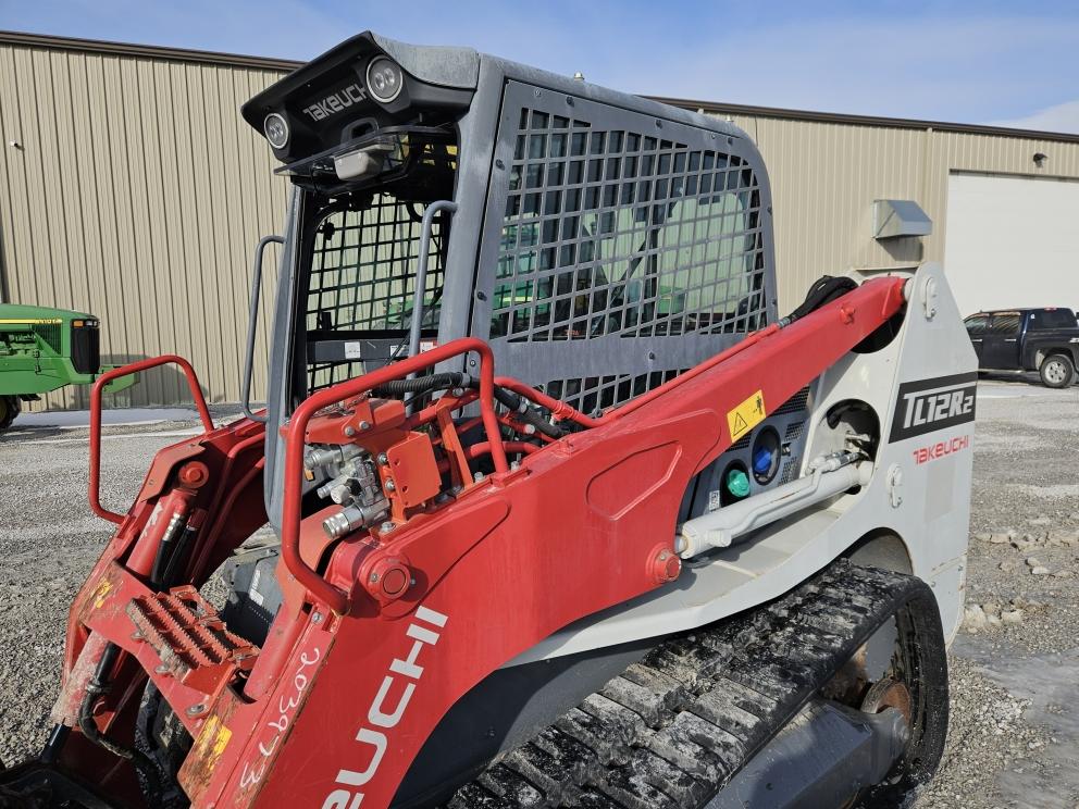 Image for 2022 Takeuchi TL12R-2