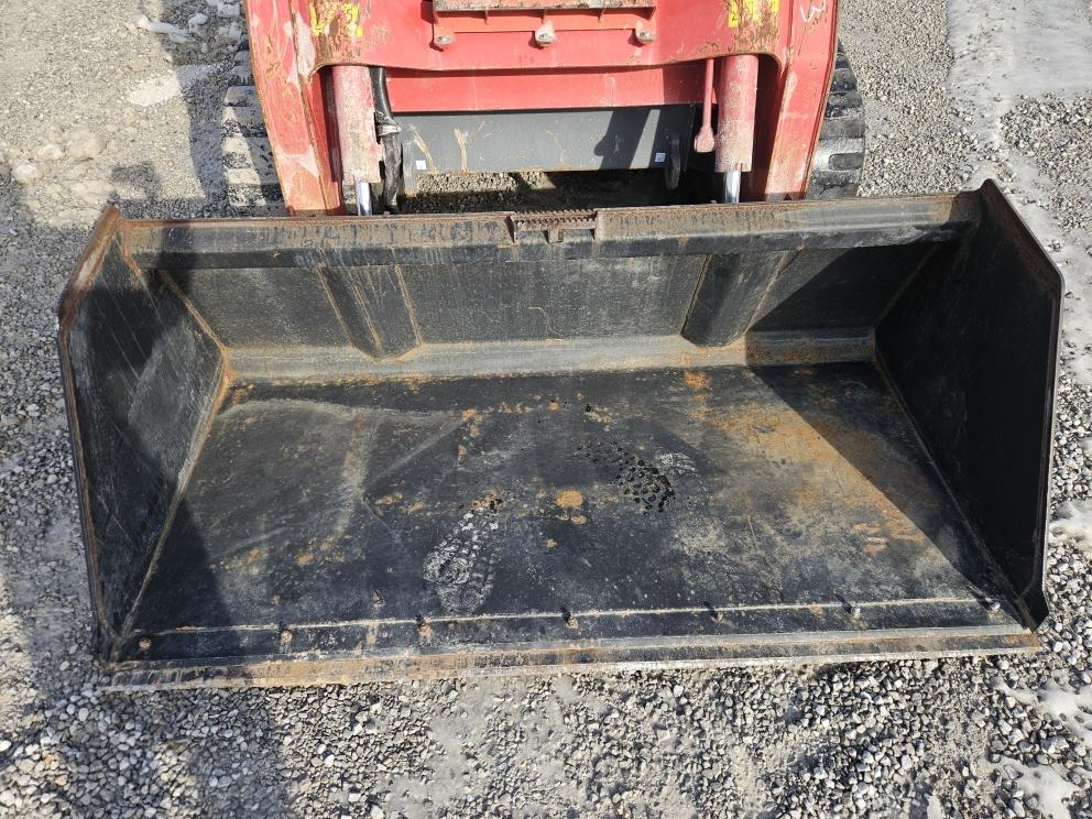 Image for 2022 Takeuchi TL12R-2