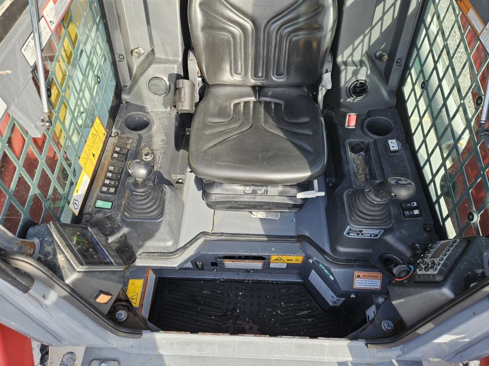 Image for 2022 Takeuchi TL12R-2