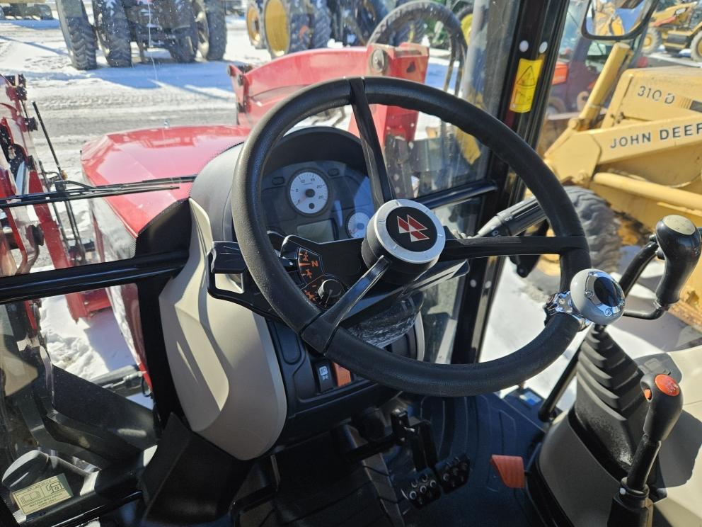 Image for 2017 Massey Ferguson 4710