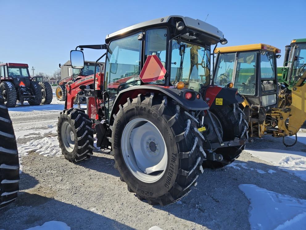 Image for 2017 Massey Ferguson 4710