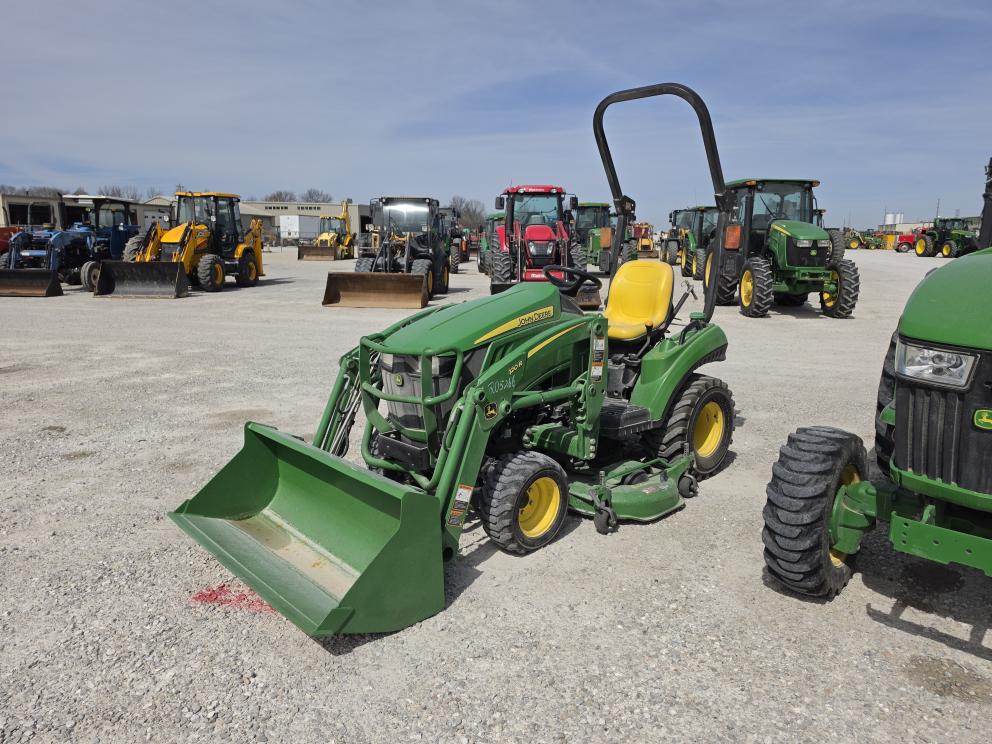Image for 2018 John Deere 1023E