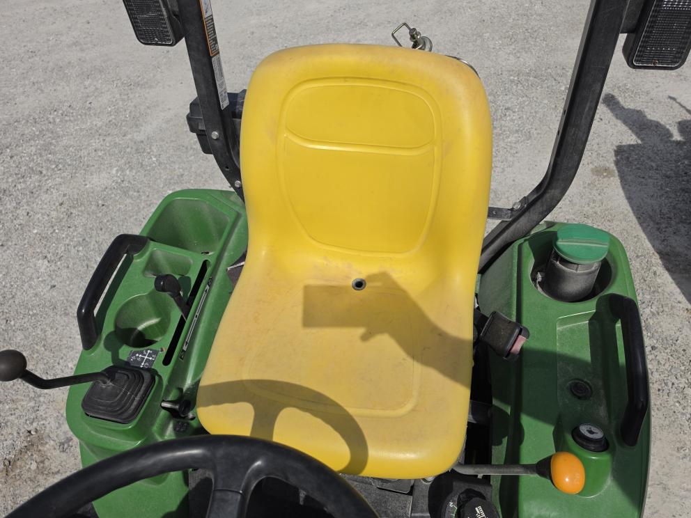 Image for 2018 John Deere 1023E