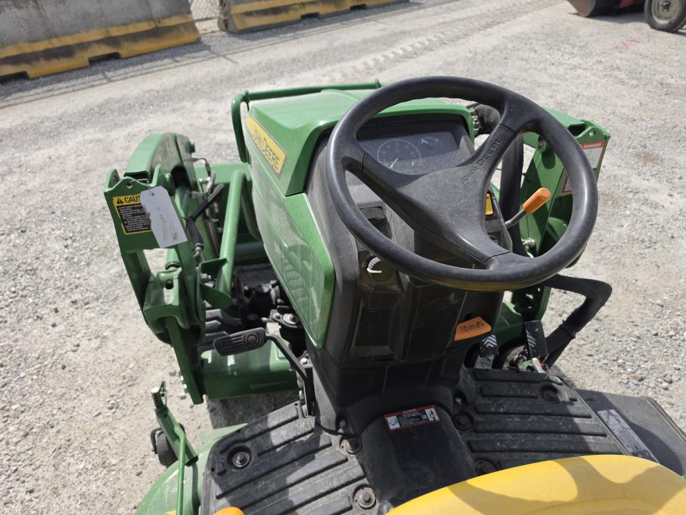 Image for 2018 John Deere 1023E