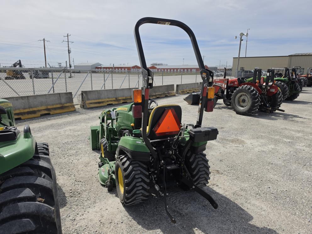 Image for 2018 John Deere 1023E