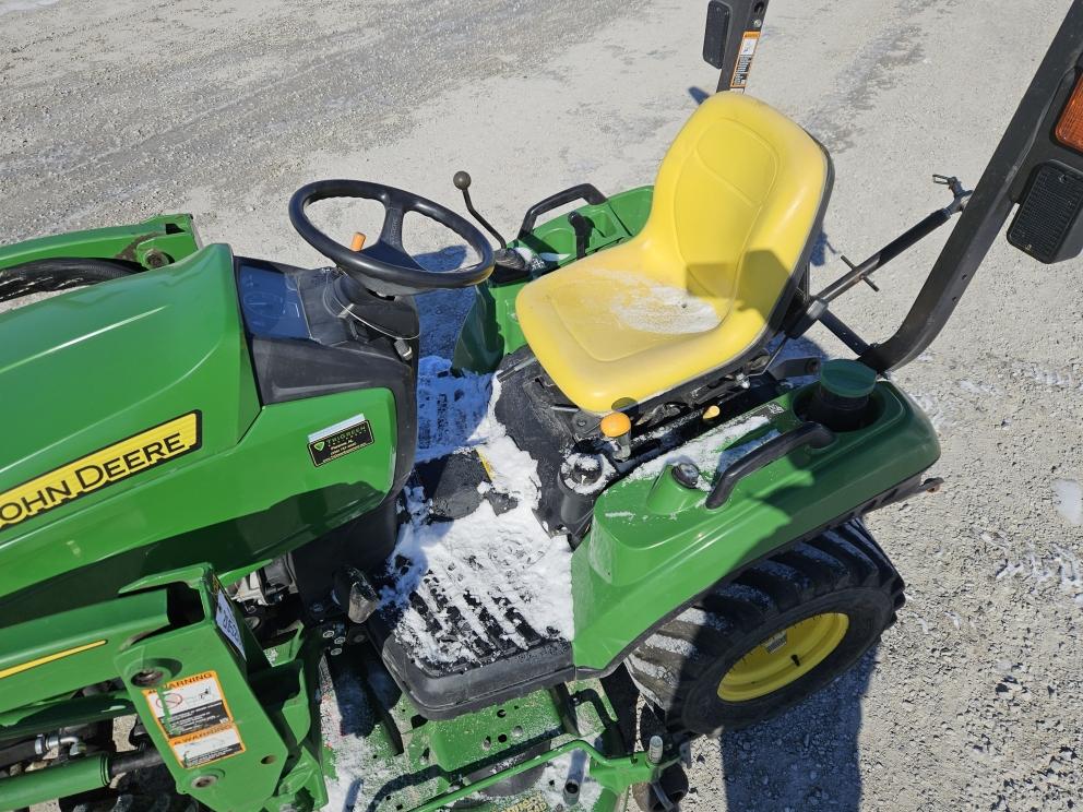 Image for 2018 John Deere 1023E