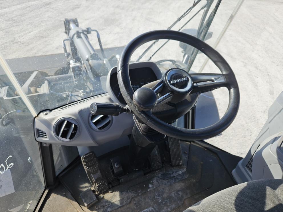 Image for 2023 Develon DL220-7