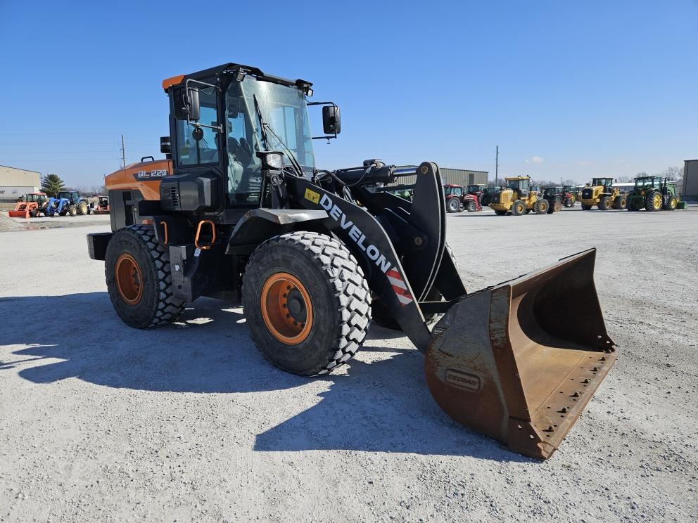 Image for 2023 Develon DL220-7