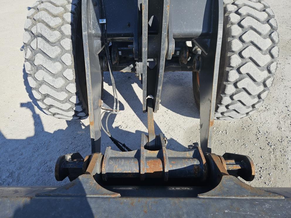 Image for 2023 Develon DL220-7