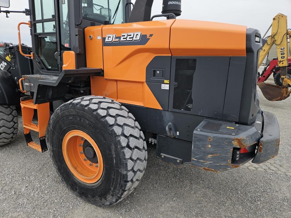 Image for 2023 Develon DL220-7