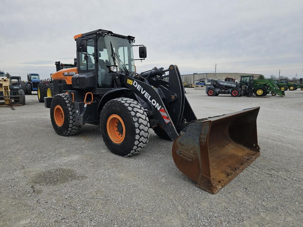 Image for 2023 Develon DL220-7