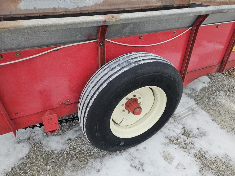 Image for 1997 H & S 235