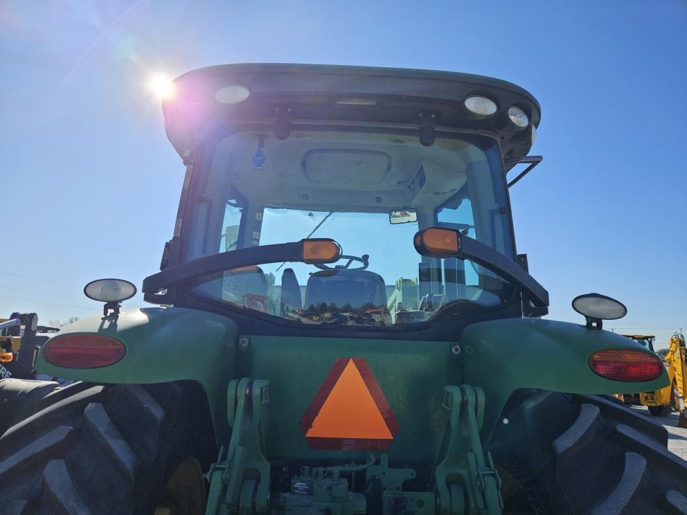 Image for 2014 John Deere 7210R