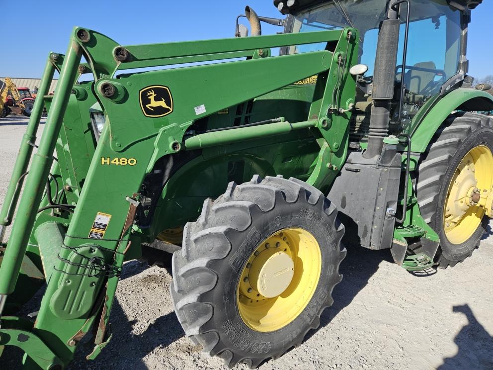 Image for 2014 John Deere 7210R