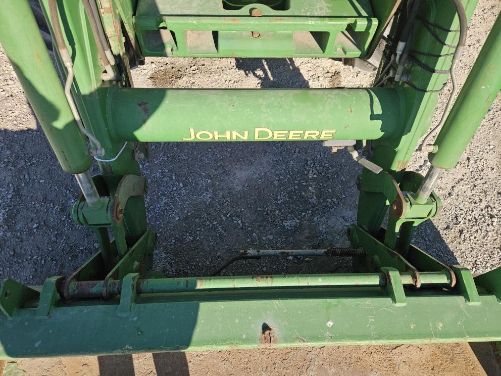 Image for 2014 John Deere 7210R