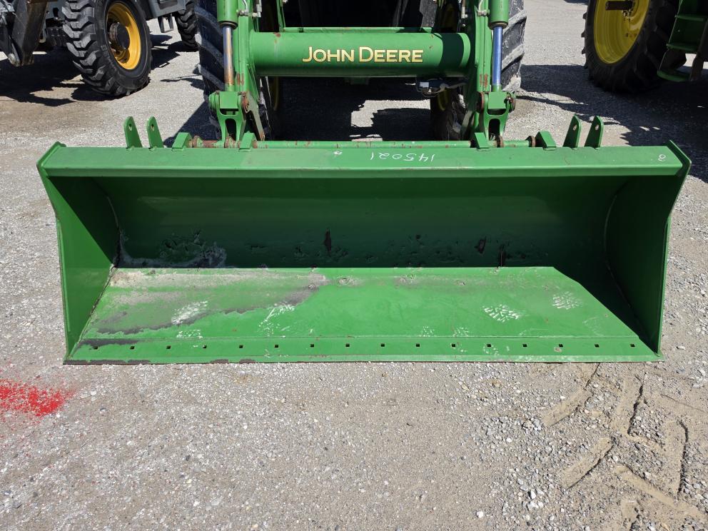 Image for 2014 John Deere 7210R