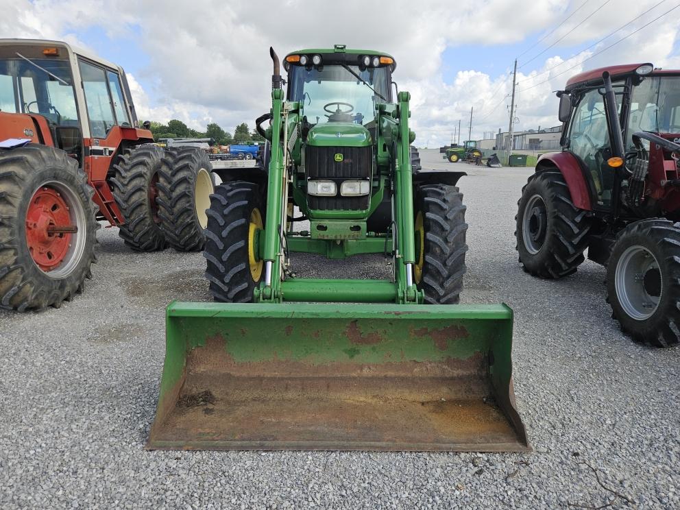 Image for 2006 John Deere 7520