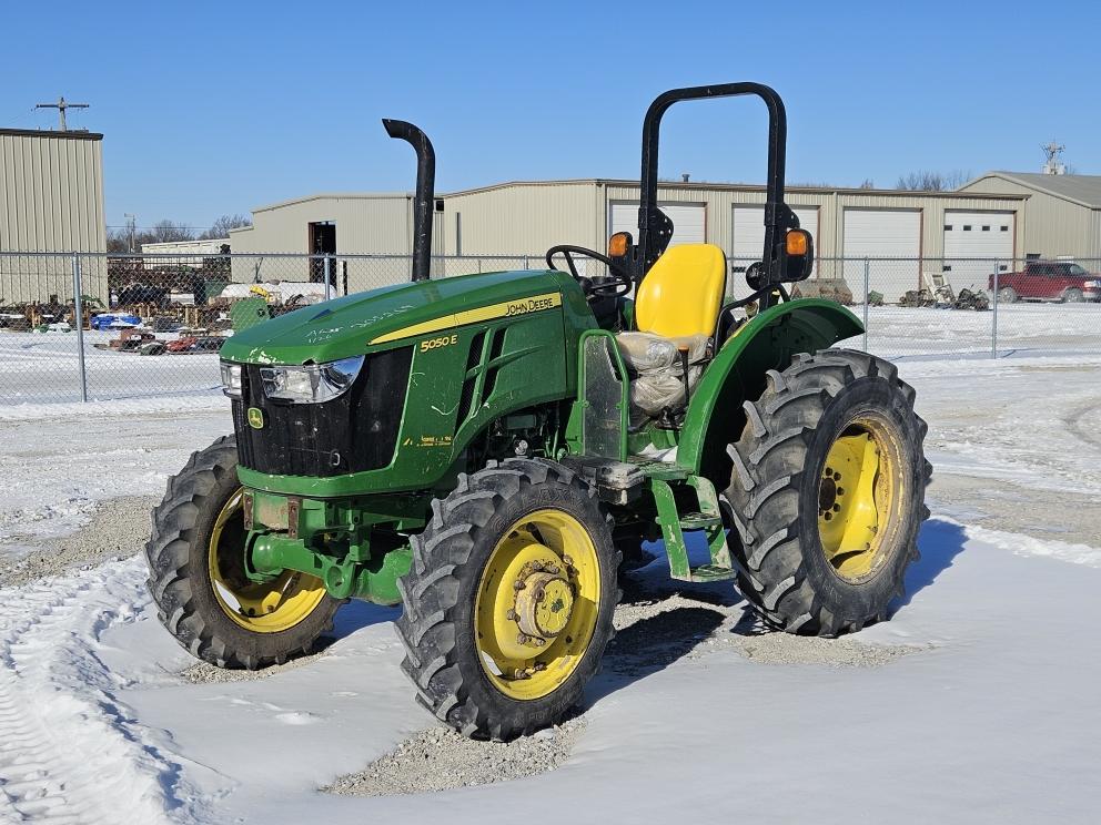 Image for 2023 John Deere 5050E