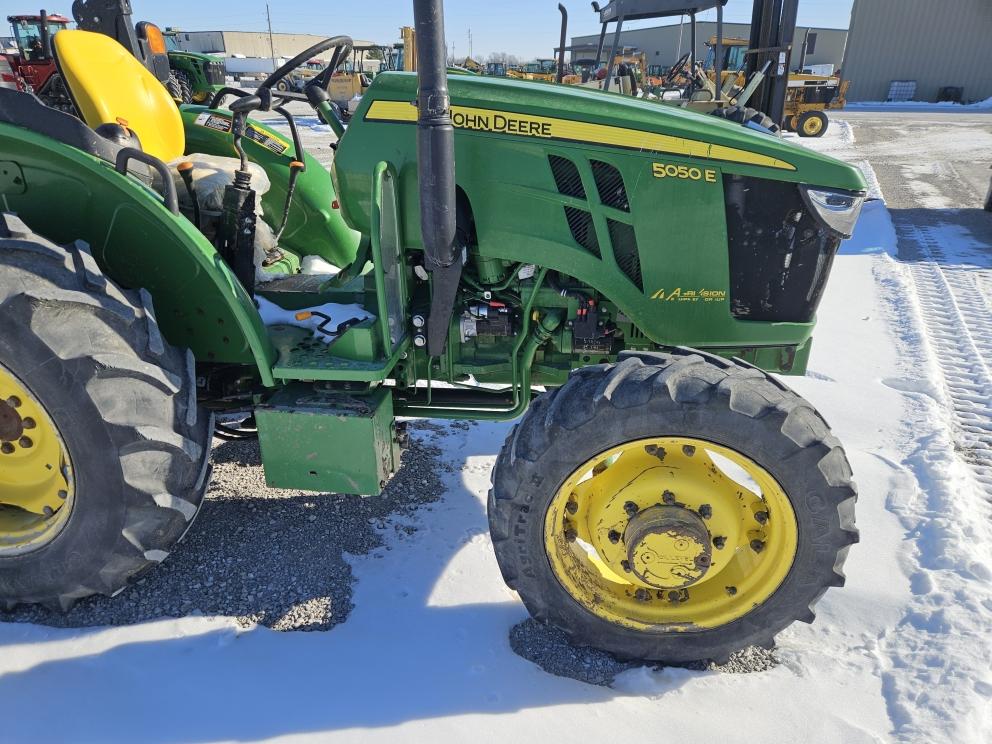 Image for 2023 John Deere 5050E