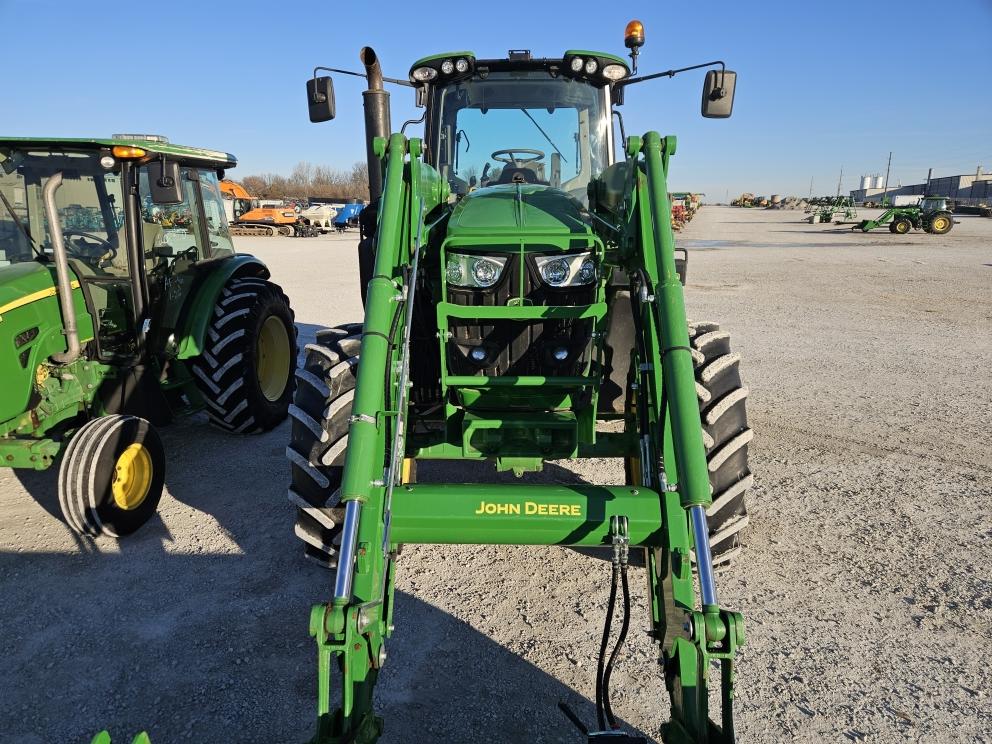 Image for 2024 John Deere 6175M