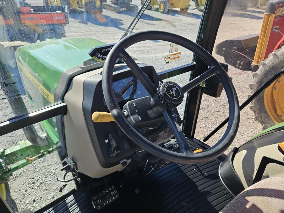 Image for 2011 John Deere 5085M