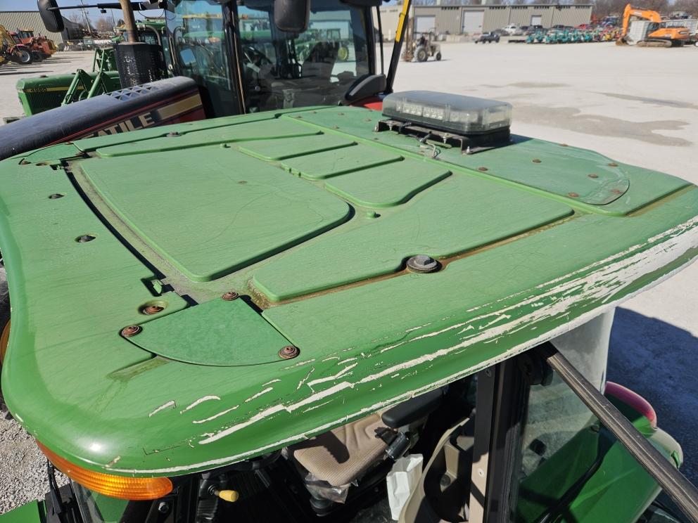 Image for 2011 John Deere 5085M